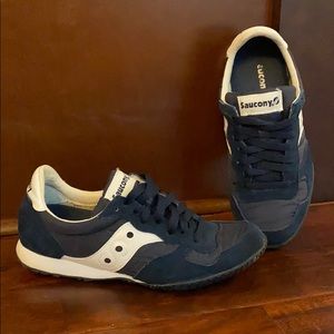 Saucony navy & white